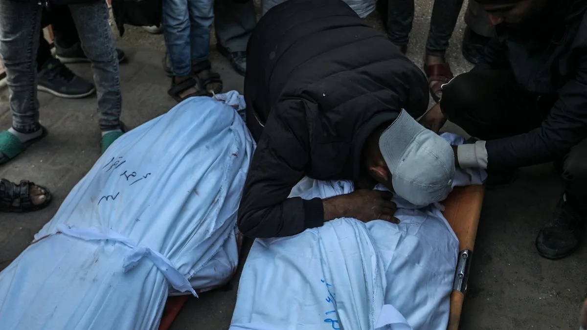 Siyonist İsrail sadece bombalarla katletmiyor: Bir yanda bombalar diğer yanda kara kış