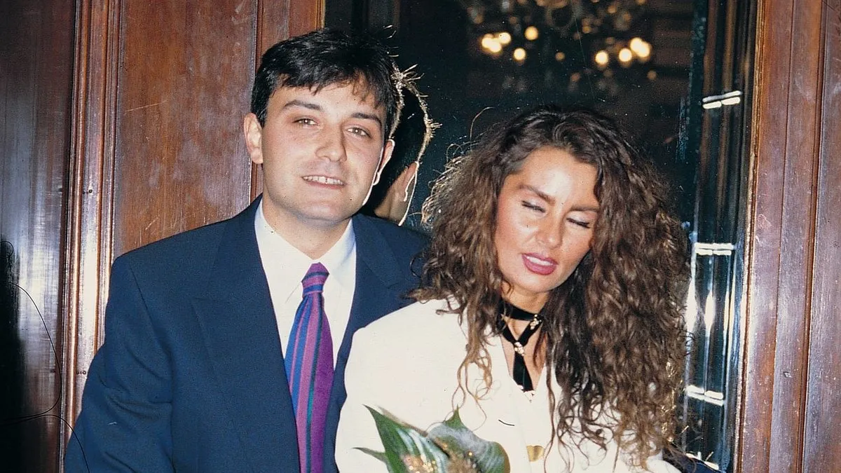 Annesi Serpil Çakmaklı babası Yalçın Dümer! Gözlerden uzak büyüttükleri kızları Merve güzelliğiyle büyüledi…