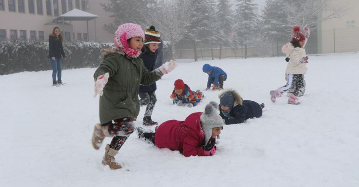 Meteoroloji: Soğuk hava devam edecek! 4 bölgede kar var!