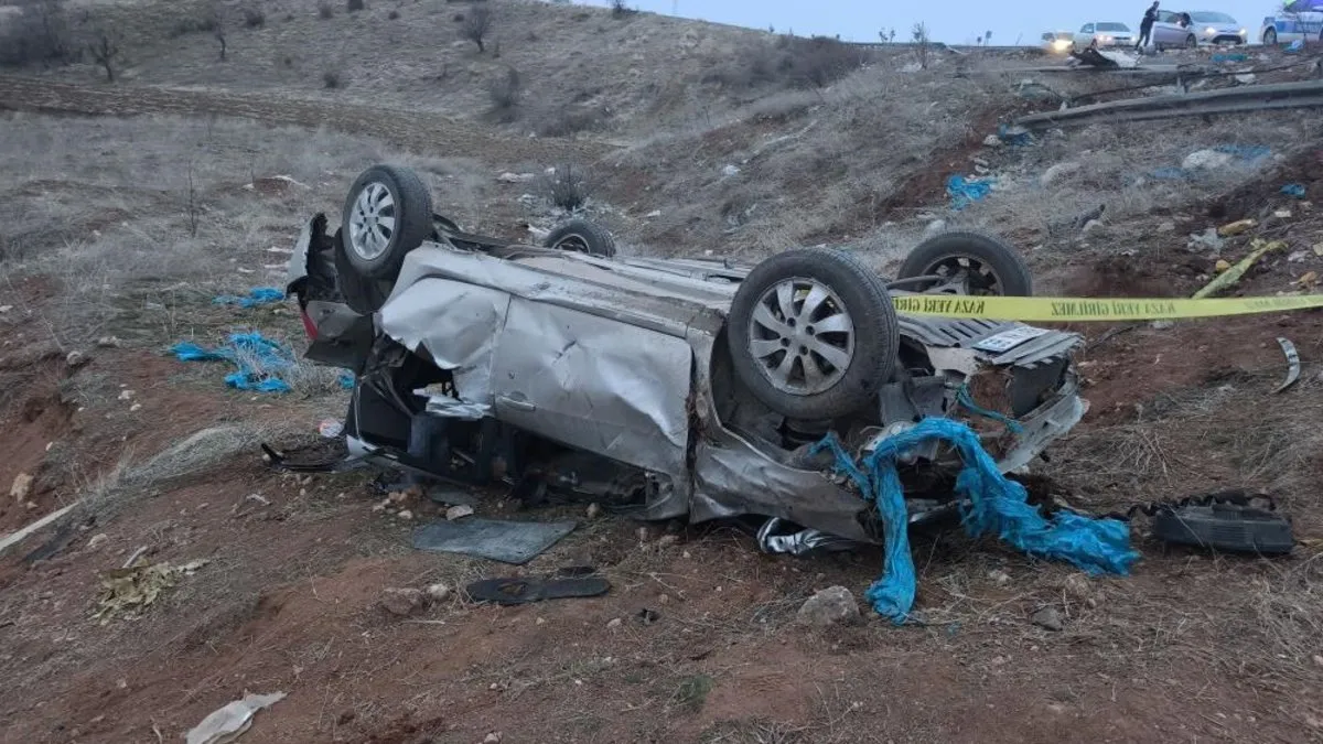 Adıyaman’da otomobil şarampole yuvarlandı! 1 ölü, 3 yaralı